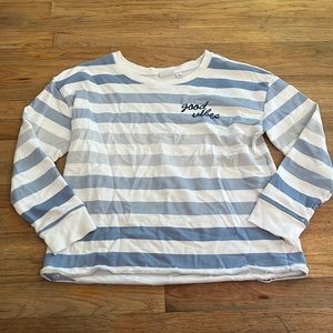 “Good Vibes” cropped sweatshirt